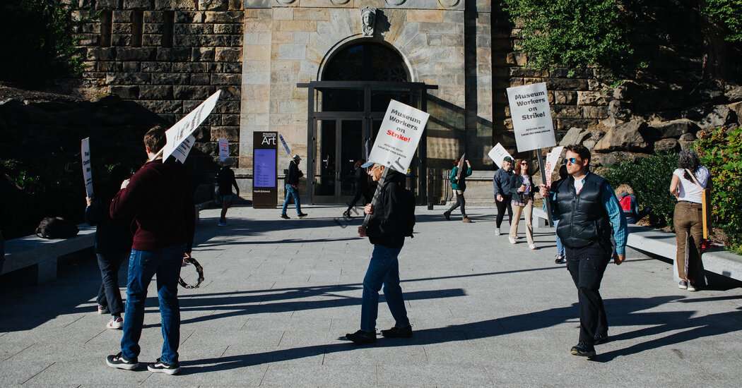 موزه هنر فیلادلفیا به توافقی آزمایشی برای پایان دادن به اعتصاب دست یافت