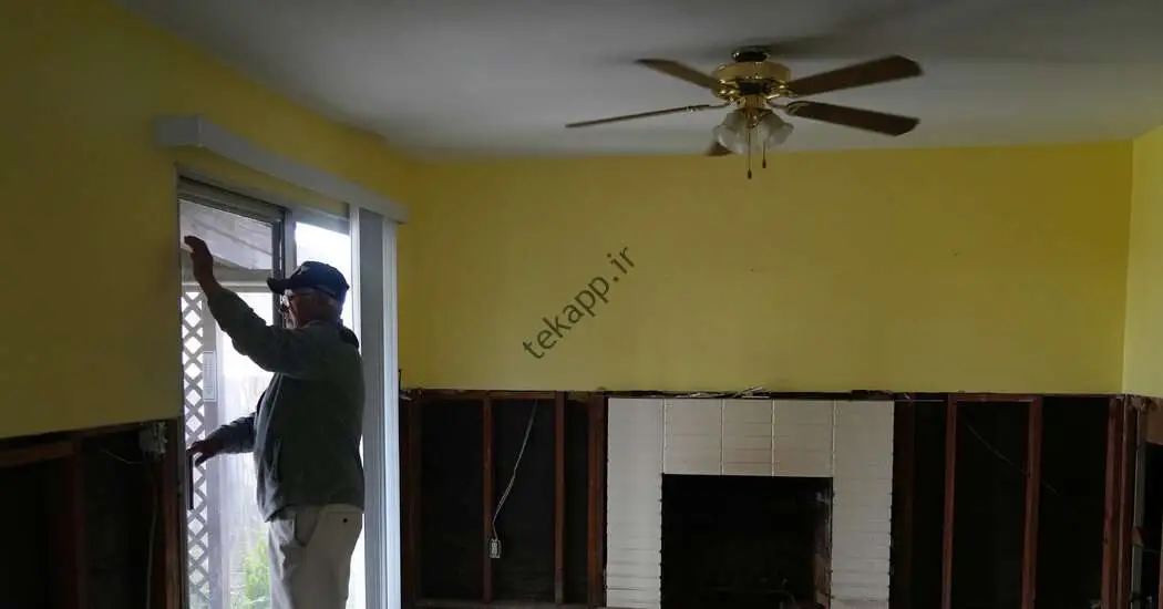 در یکی از شهرهای کالیفرنیا، کارگران مزرعه پس از سیل غافلگیرانه از صفر شروع می کنند